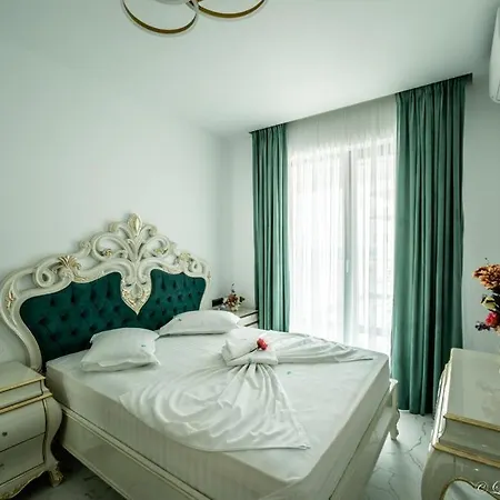 Massimo Luxury Mamaia